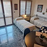 Casa Santa Maria Maddalena Apartman Ferrara